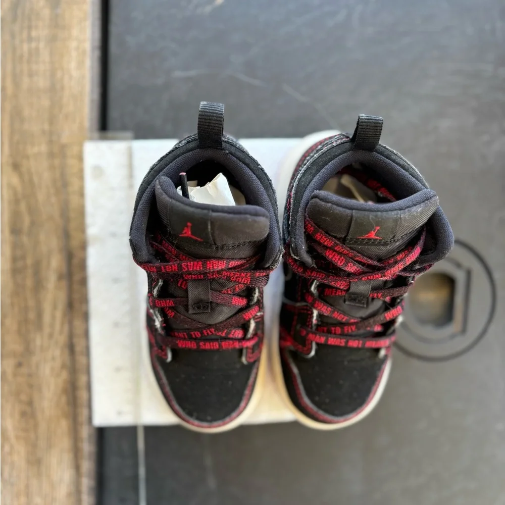 Size 7C Nike Air Jordan Retro 1 Mid Toddler used CU6619-062